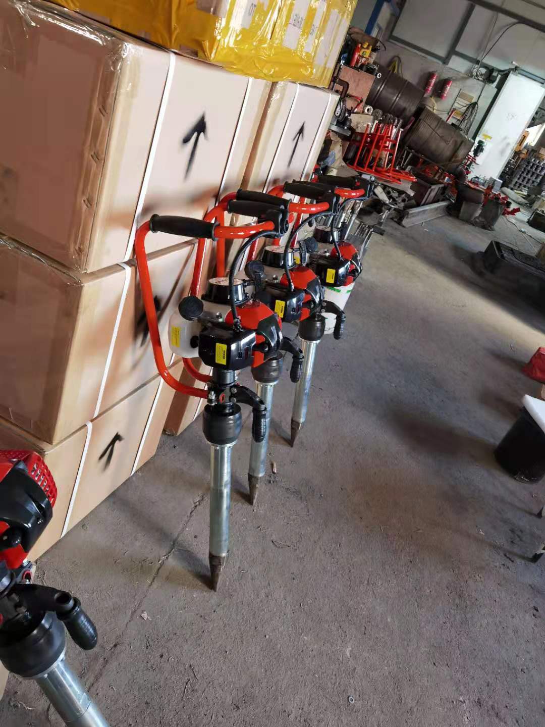 ND-4型(xíng)手提式内燃(rán)搗固鎬