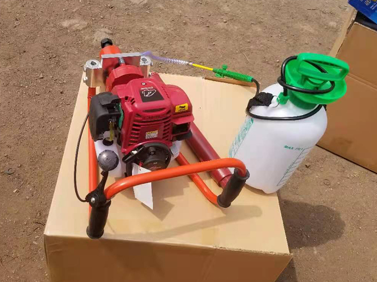 NLQ-45型(xíng)内燃砼枕螺(luó)栓鑽取機