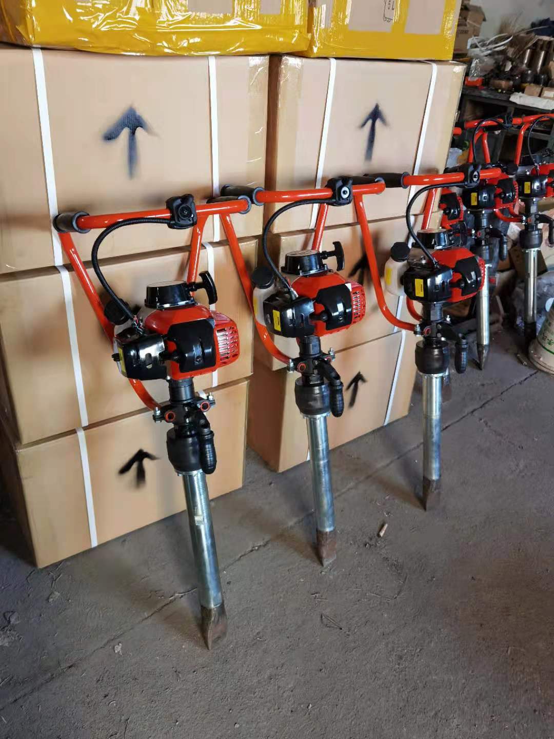 ND-4型手(shǒu)提式内燃搗(dǎo)固鎬