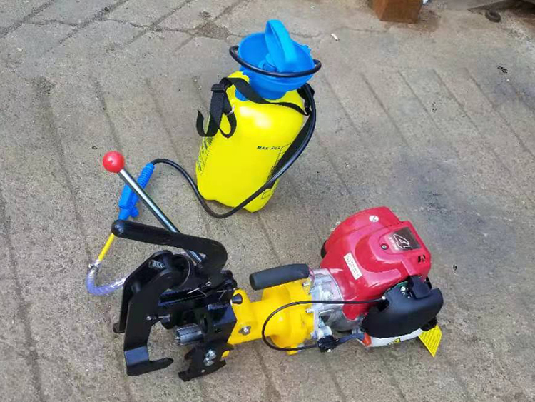 NZG-31型内燃(rán)鋼軌鑽(zuan)孔機