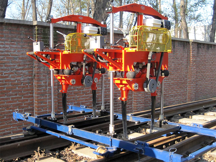 YCD-4型液壓道(dào)岔搗固機