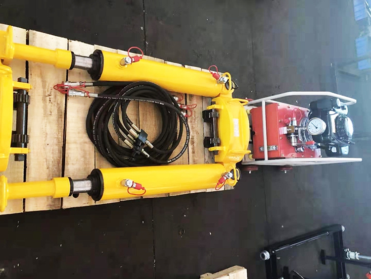 YLS-900型液壓拉伸機(ji)