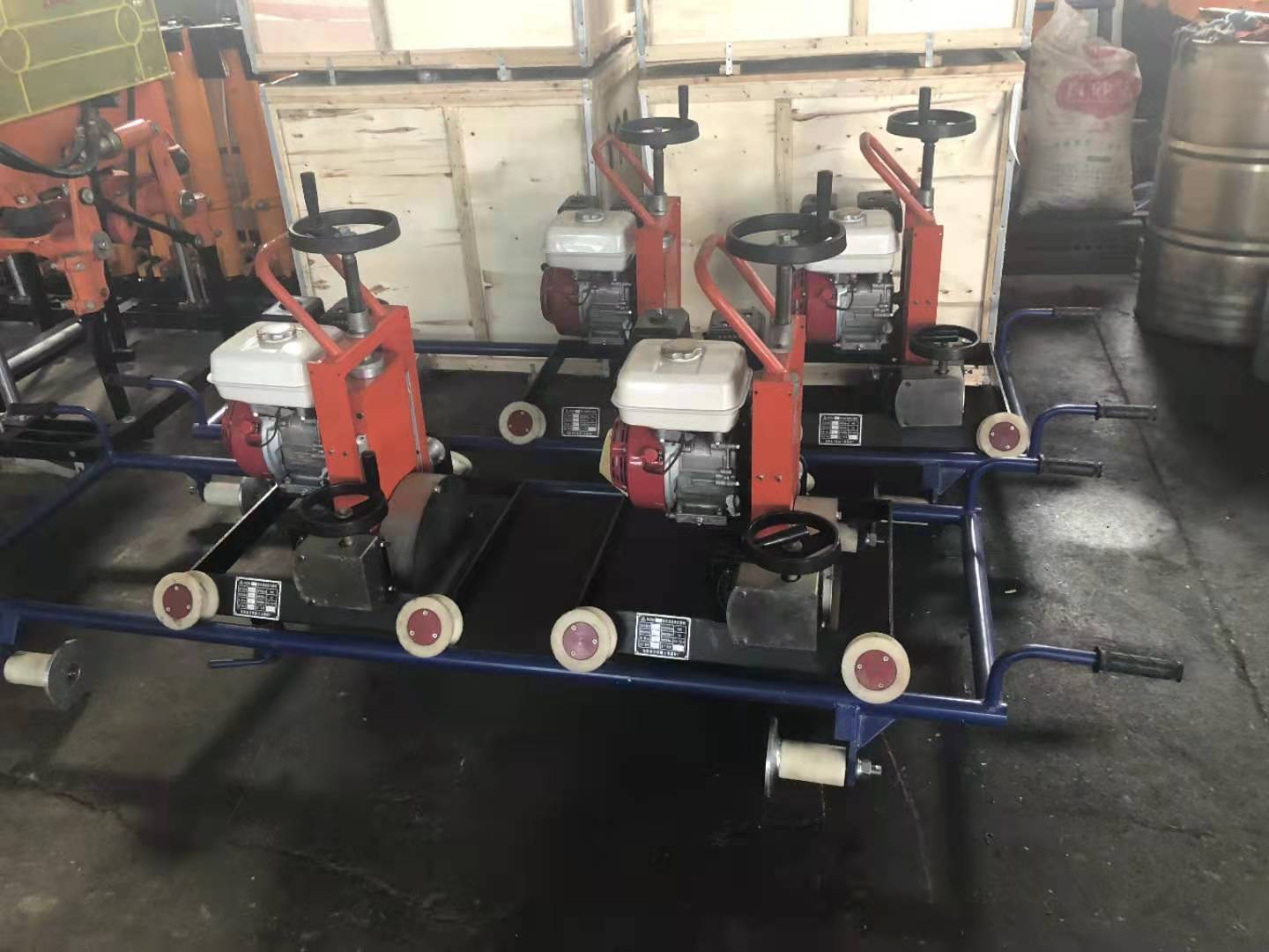 NCM-4.0型内燃(ran)道岔打(da)磨機 